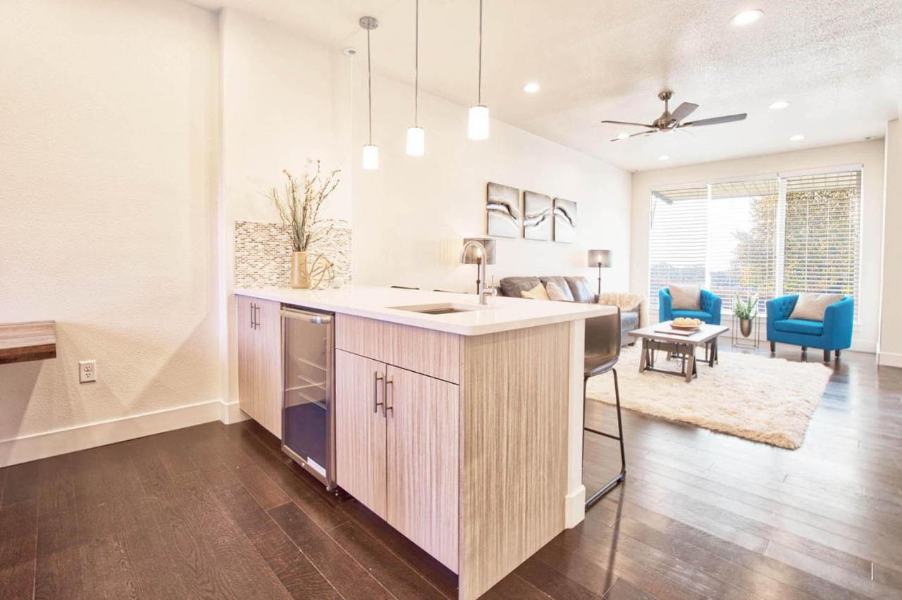 Beautiful 3 Bedroom Townhouse In Old Town North, Brewery District ฟอร์ตคอลลินส์ ภายนอก รูปภาพ