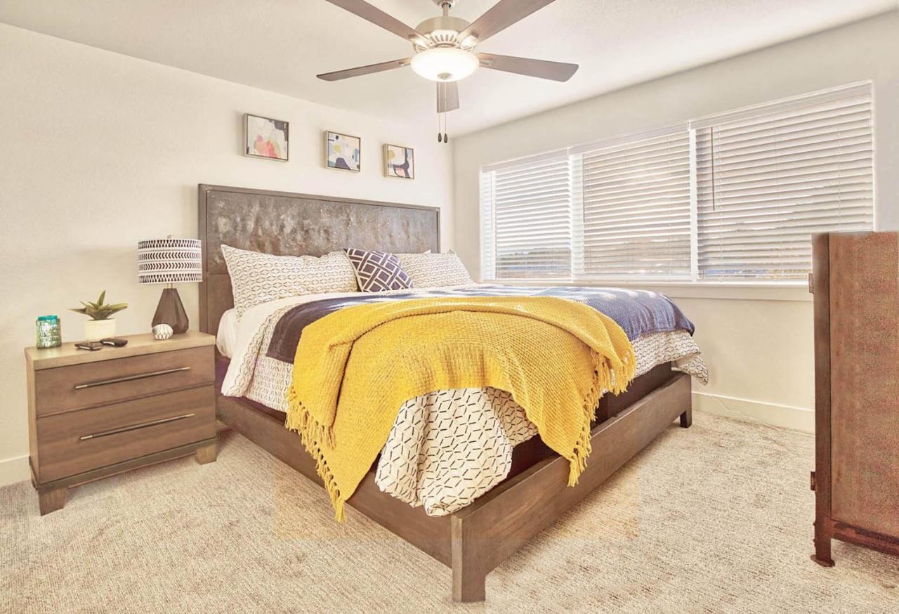Beautiful 3 Bedroom Townhouse In Old Town North, Brewery District ฟอร์ตคอลลินส์ ภายนอก รูปภาพ