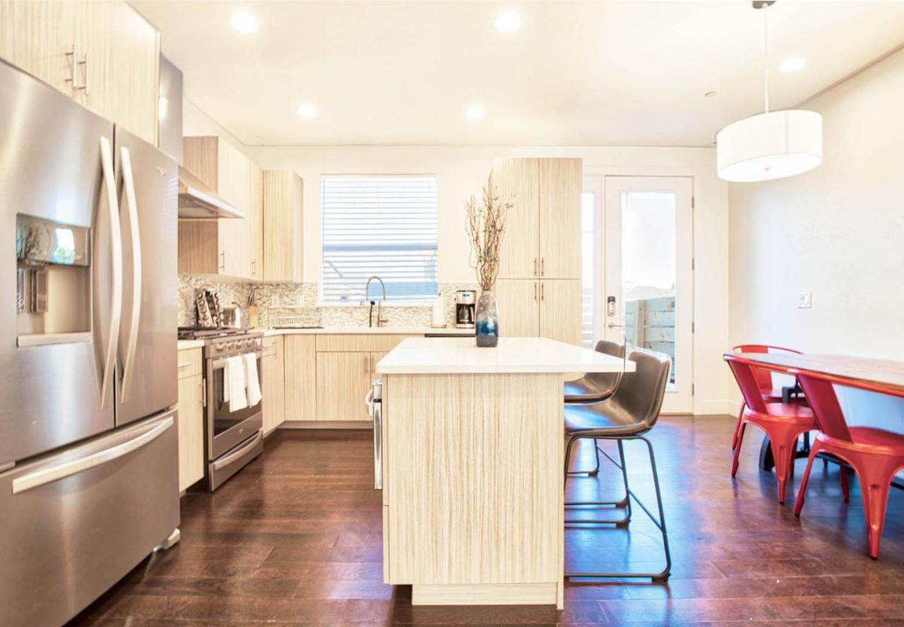 Beautiful 3 Bedroom Townhouse In Old Town North, Brewery District ฟอร์ตคอลลินส์ ภายนอก รูปภาพ